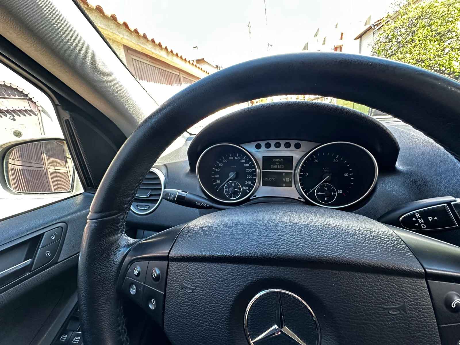 Mercedes-Benz ML 320  - изображение 6