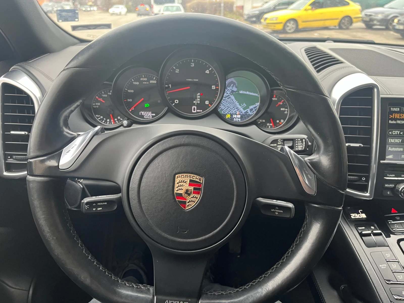 Porsche Cayenne  - изображение 8