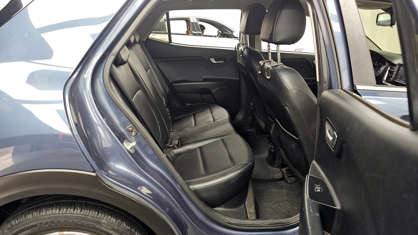 Kia Stonic 1.6 Prestige autogeorge.com, снимка 12 - Автомобили и джипове - 54136585