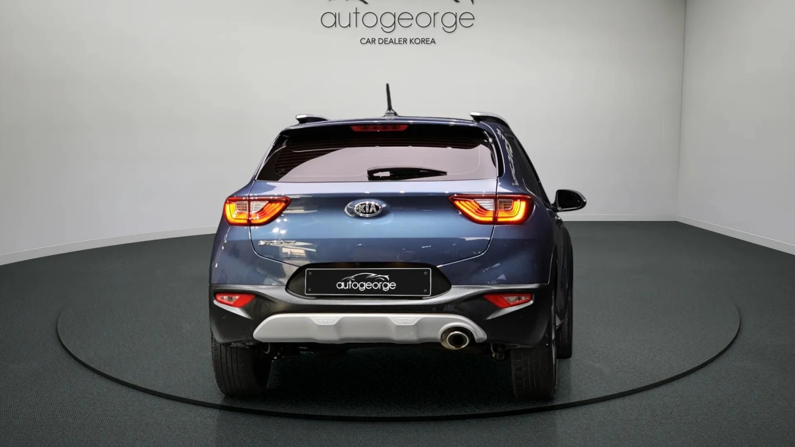 Kia Stonic 1.6 Prestige autogeorge.com, снимка 4 - Автомобили и джипове - 54136585