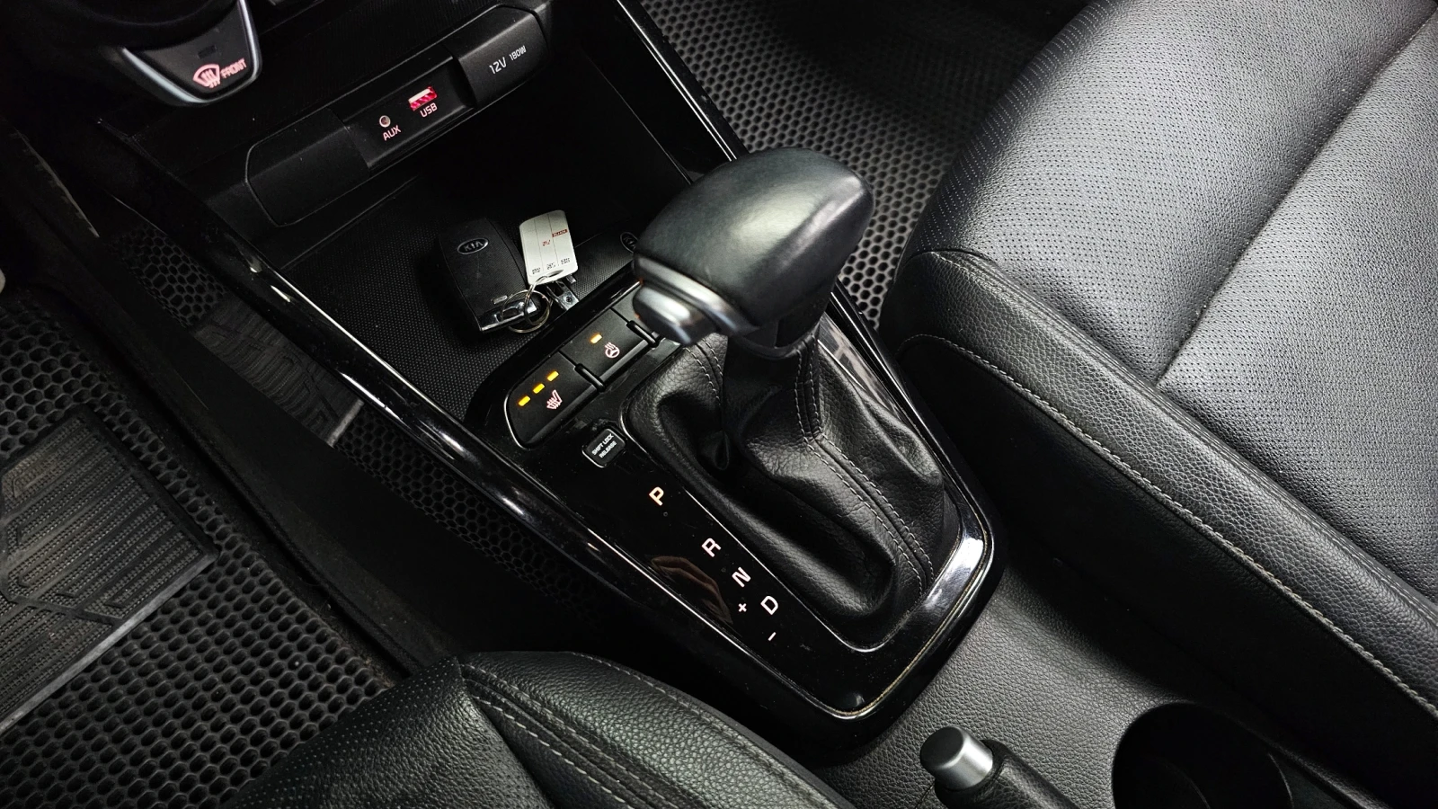 Kia Stonic 1.6 Prestige autogeorge.com, снимка 9 - Автомобили и джипове - 54136585