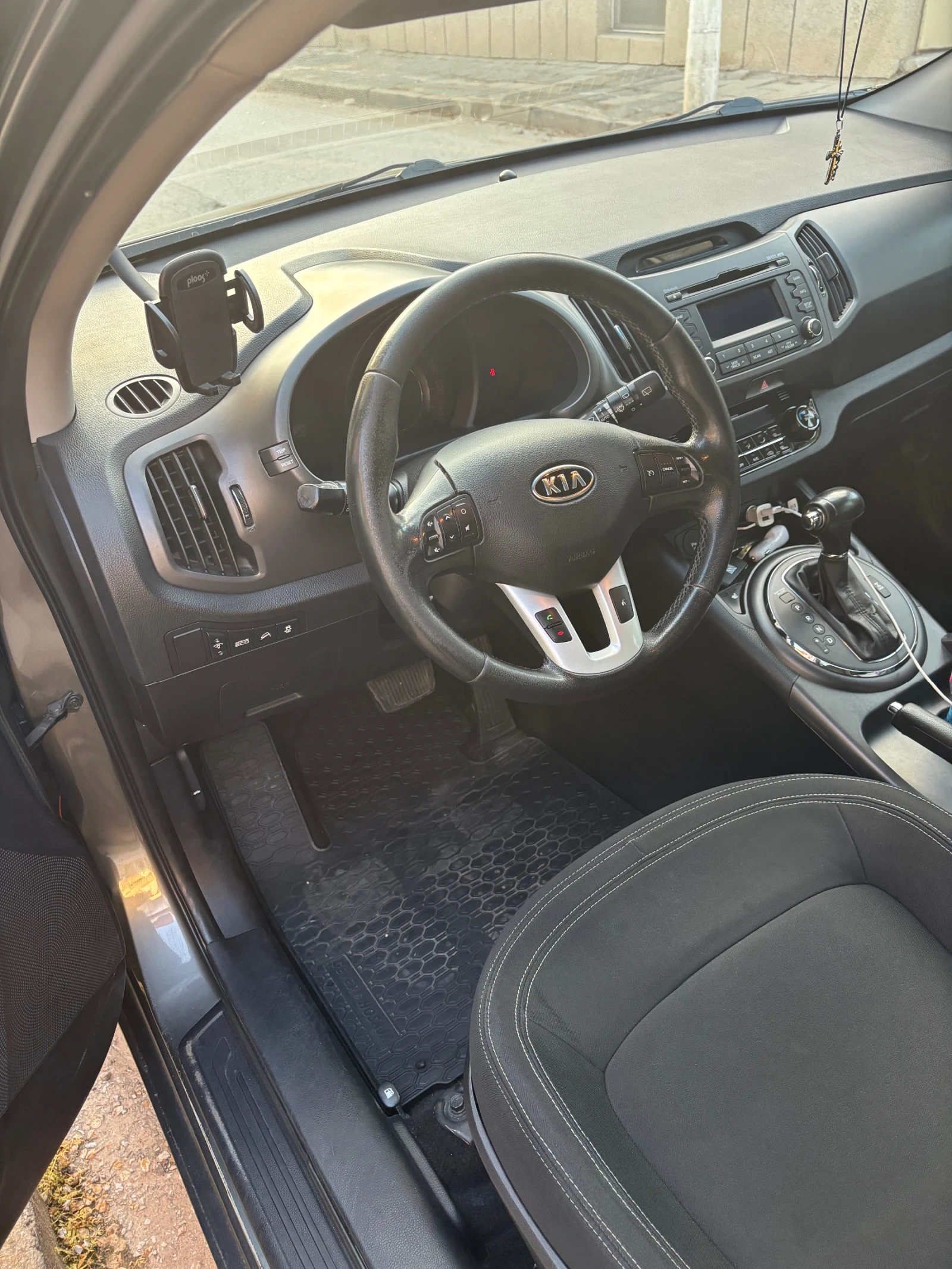 Kia Sportage, снимка 12 - Автомобили и джипове - 54337062