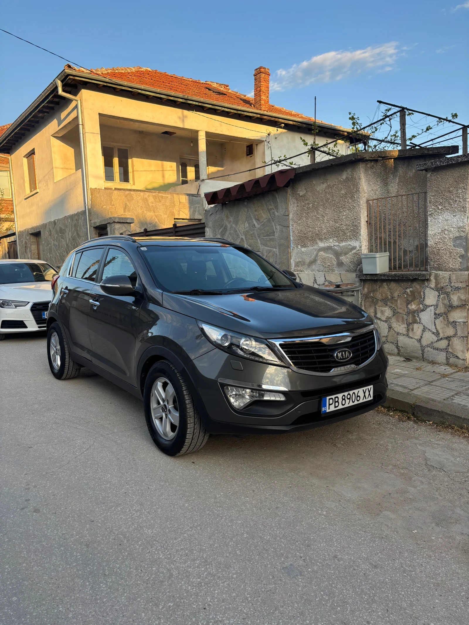 Kia Sportage, снимка 2 - Автомобили и джипове - 54337062