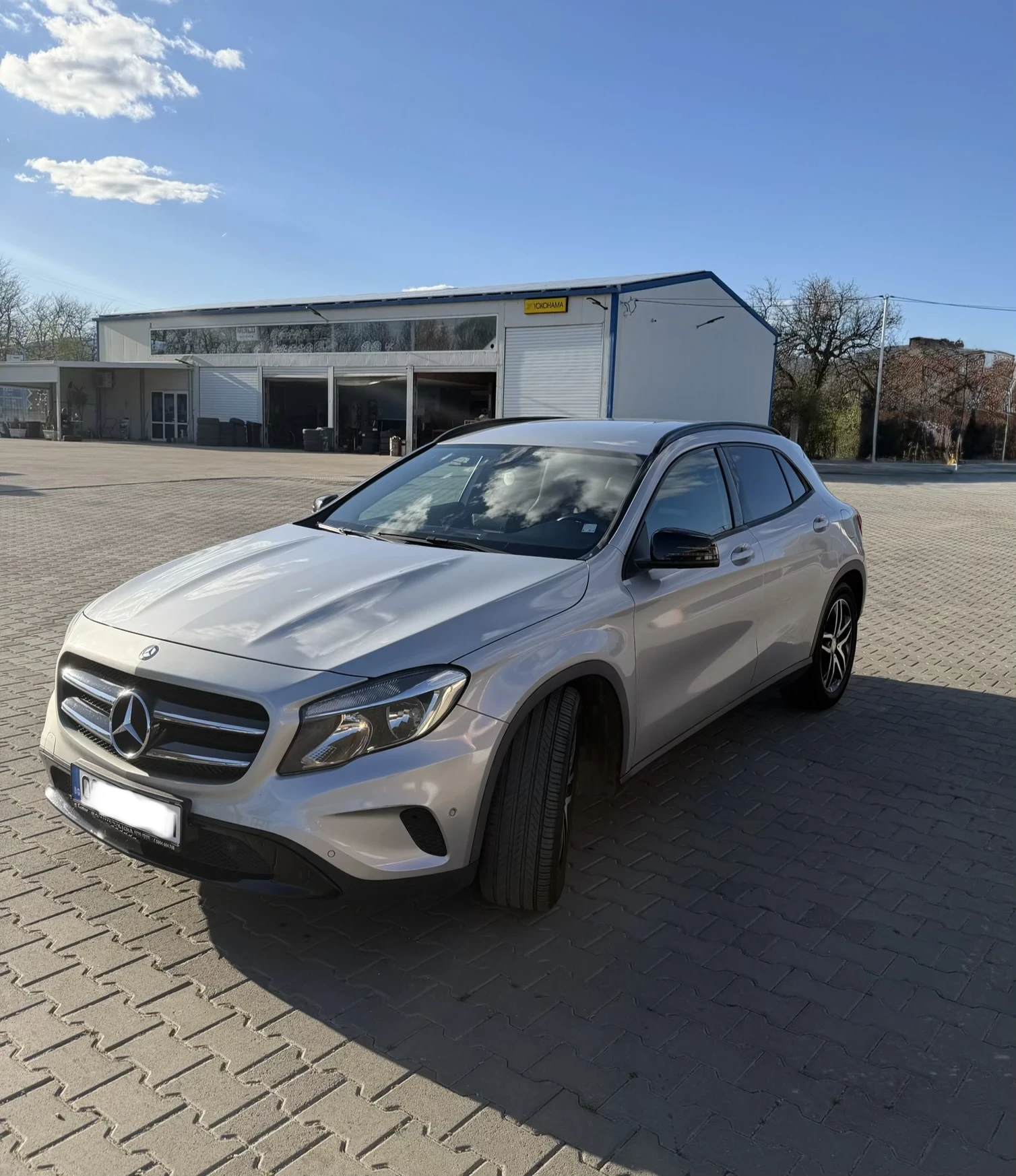 Mercedes-Benz GLA 200