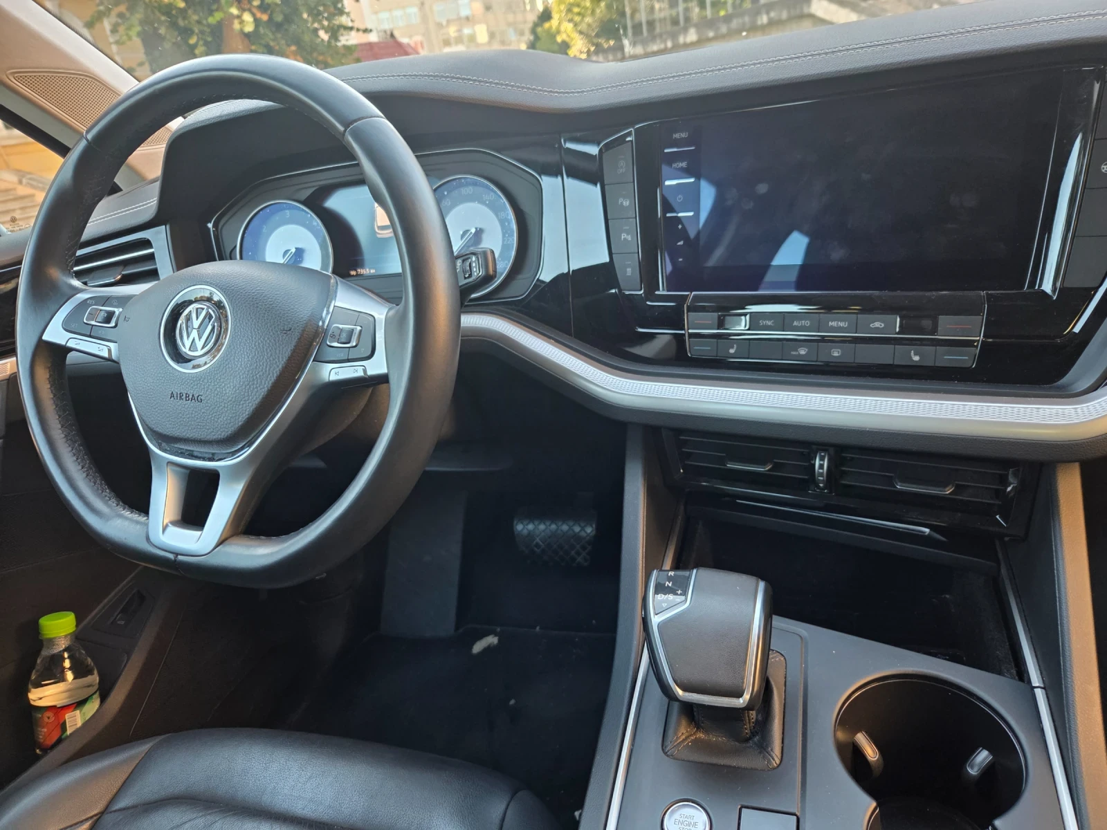 VW Touareg, снимка 14 - Автомобили и джипове - 56076652
