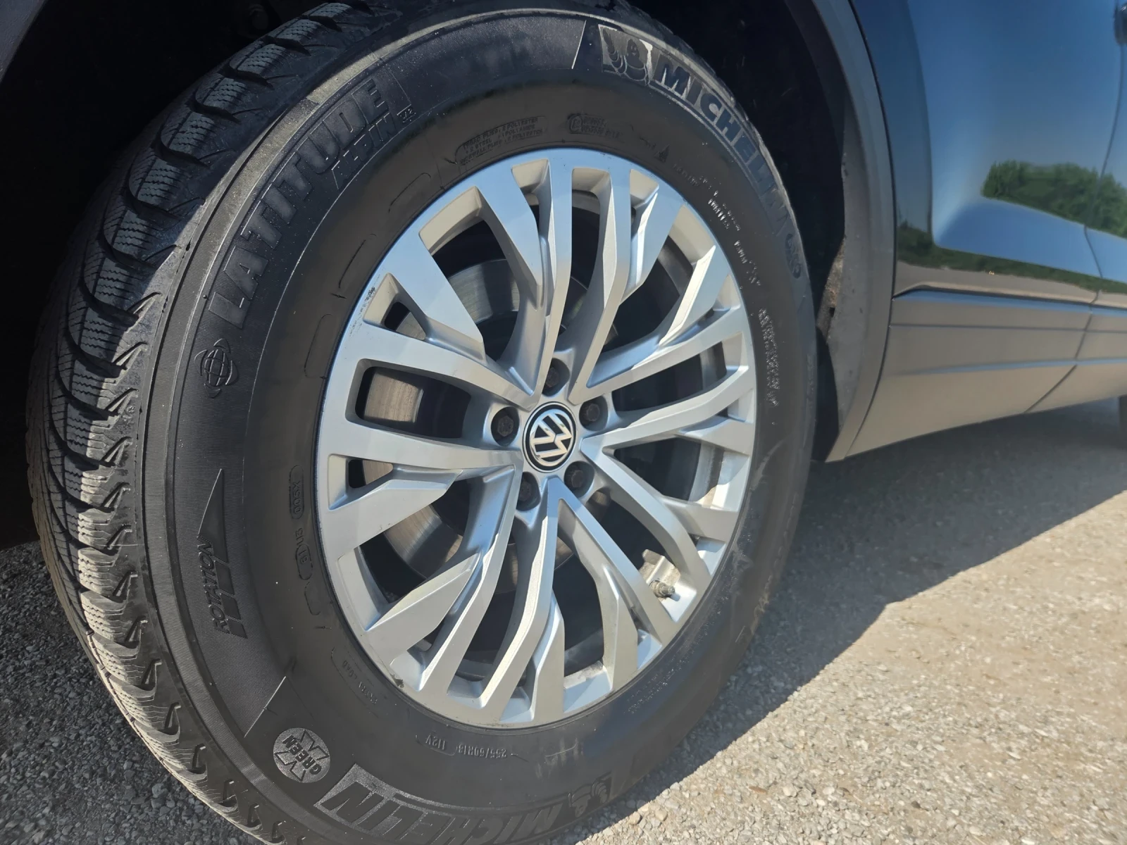 VW Touareg, снимка 9 - Автомобили и джипове - 56076652
