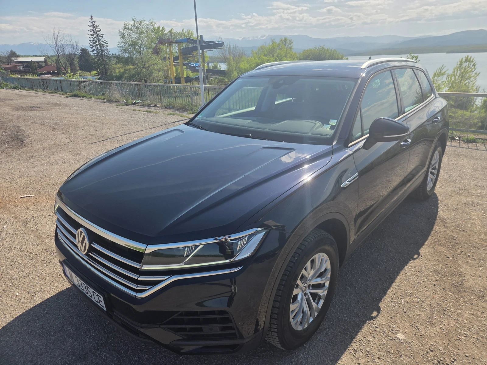 VW Touareg, снимка 5 - Автомобили и джипове - 56076652