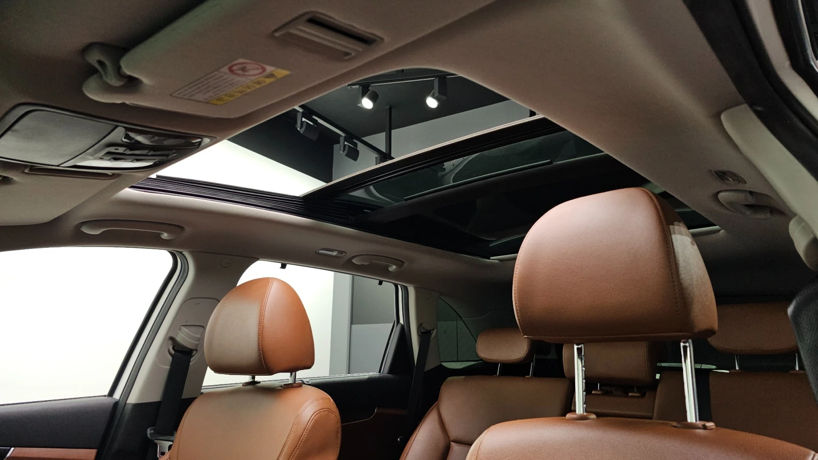 Kia Sorento 2.0 TURBO 4WD NOBLESSE (Model 2019), снимка 12 - Автомобили и джипове - 55645747