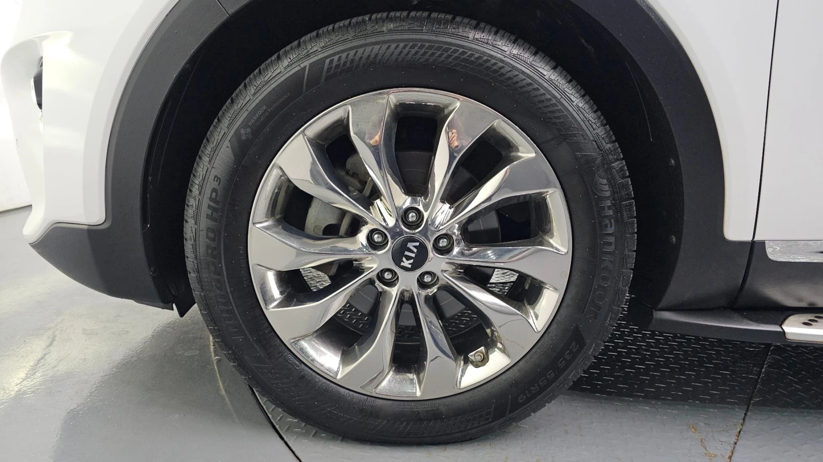 Kia Sorento 2.0 TURBO 4WD NOBLESSE (Model 2019), снимка 14 - Автомобили и джипове - 55645747