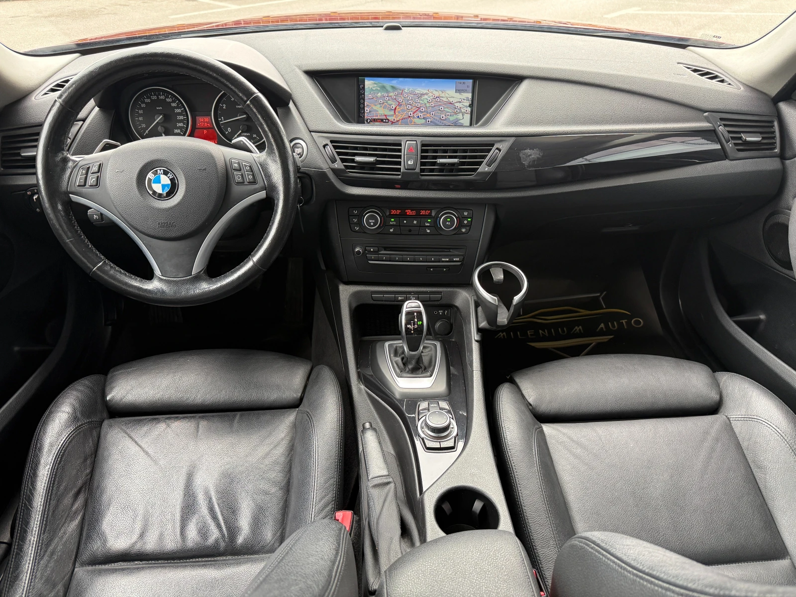BMW X1 6 МЕСЕЦА ГАРАНЦИЯ/2.0i X Drive 245к.с Face Подгрев, снимка 11 - Автомобили и джипове - 56254051