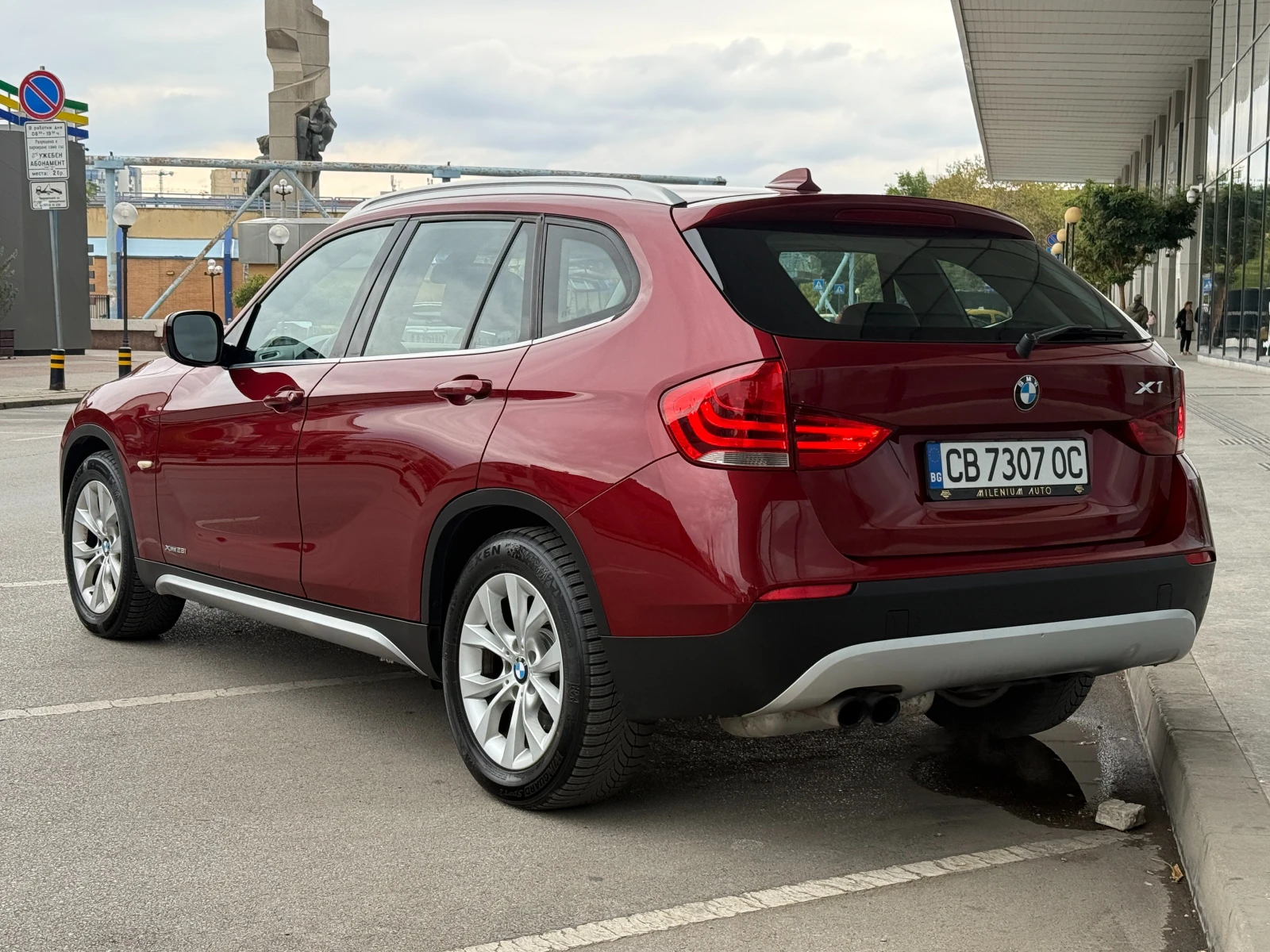 BMW X1 6 МЕСЕЦА ГАРАНЦИЯ/2.0i X Drive 245к.с Face Подгрев, снимка 3 - Автомобили и джипове - 56254051