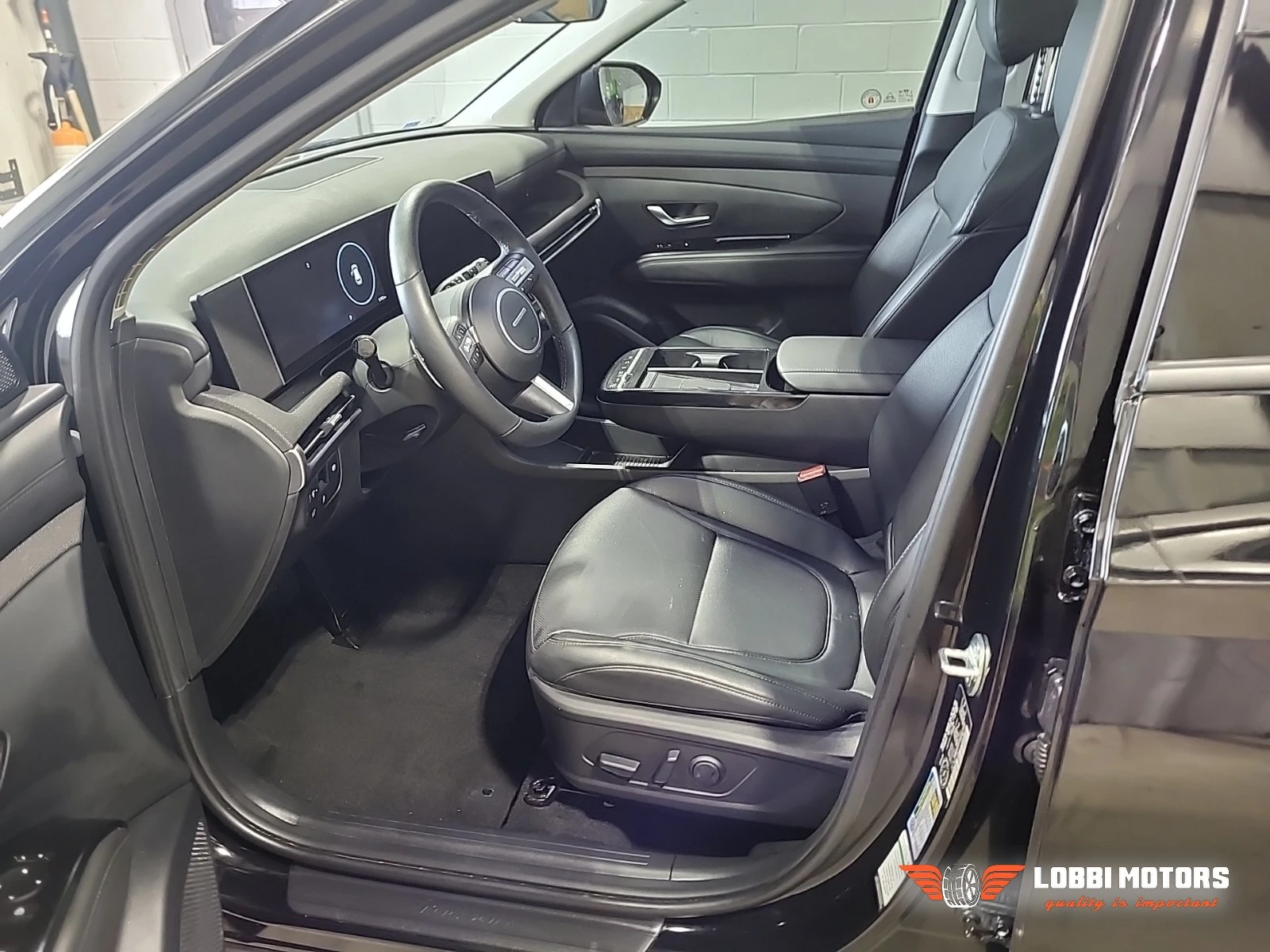 Hyundai Tucson, снимка 3 - Автомобили и джипове - 56295861