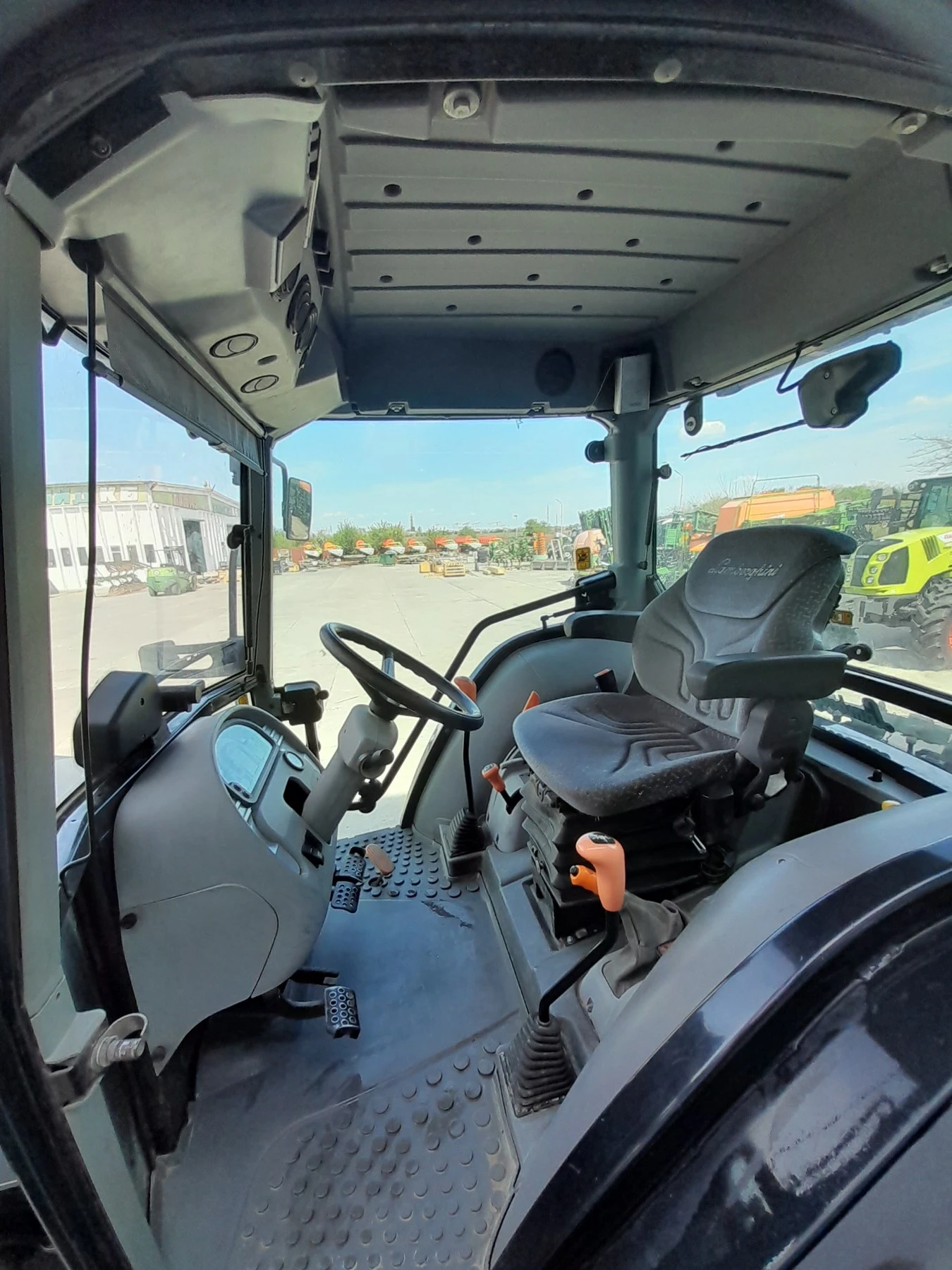 Трактор Lamborghini R3 Evo 100, снимка 12 - Селскостопанска техника - 54327034