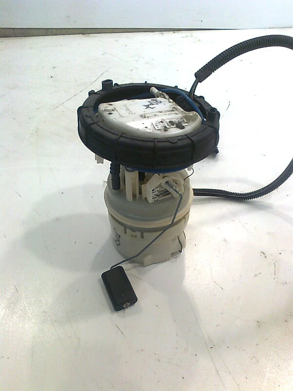 бензинова помпа за Пежо 807 автоматик