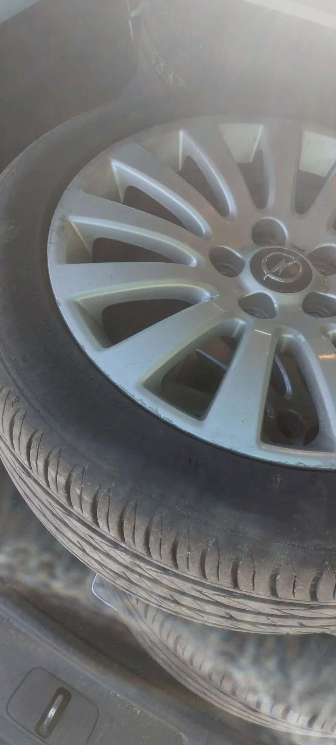 ���� � ������ 245/45R18 �� Opel Insignia | Mobile.bg � ����������� 4