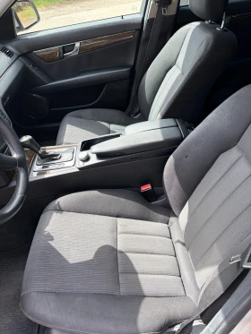 Mercedes-Benz C 220, снимка 9