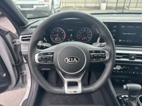 Kia K5, снимка 10