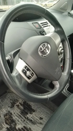 Toyota Yaris R, снимка 9