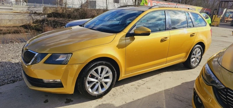 Skoda Octavia 1.4-GTec-Подготвена за такси, снимка 9 - Автомобили и джипове - 44411771