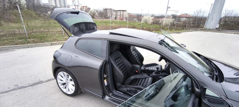 VW Scirocco 2.0TSI 200кс HIGH LINE ШВЕЙЦАРИЯ, снимка 14 - Автомобили и джипове - 44734829