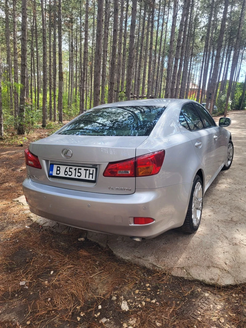 Lexus IS 220d, снимка 2 - Автомобили и джипове - 47359354