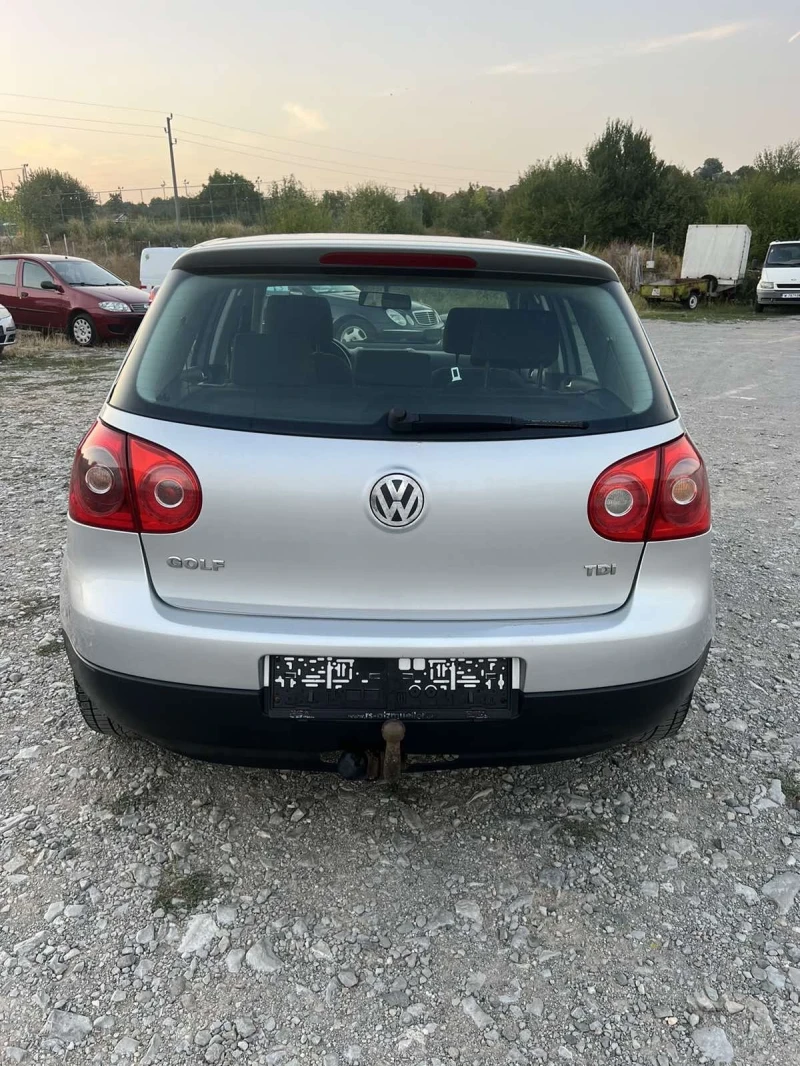 VW Golf 1.9, снимка 6 - Автомобили и джипове - 47488772