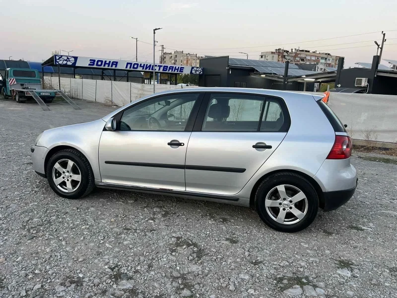 VW Golf 1.9, снимка 4 - Автомобили и джипове - 47488772