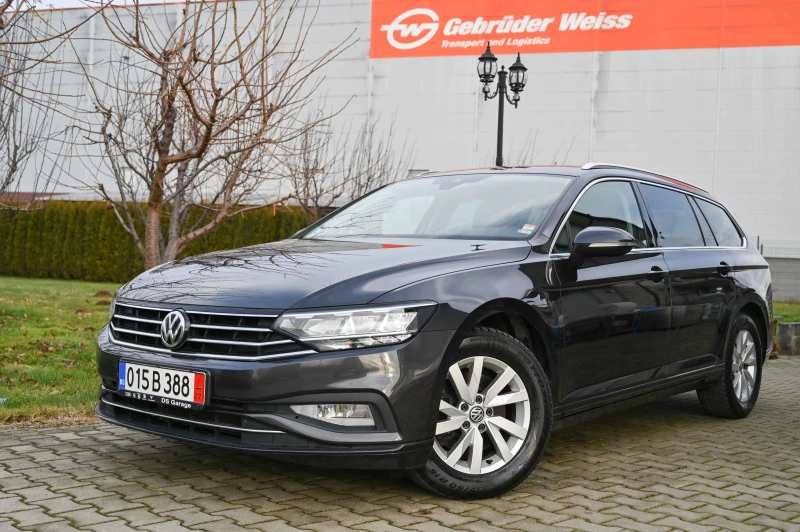 VW Passat 2.0TDI* ACC* CrystalLights* КАМЕРА* Масаж* Germany, снимка 1 - Автомобили и джипове - 48428063