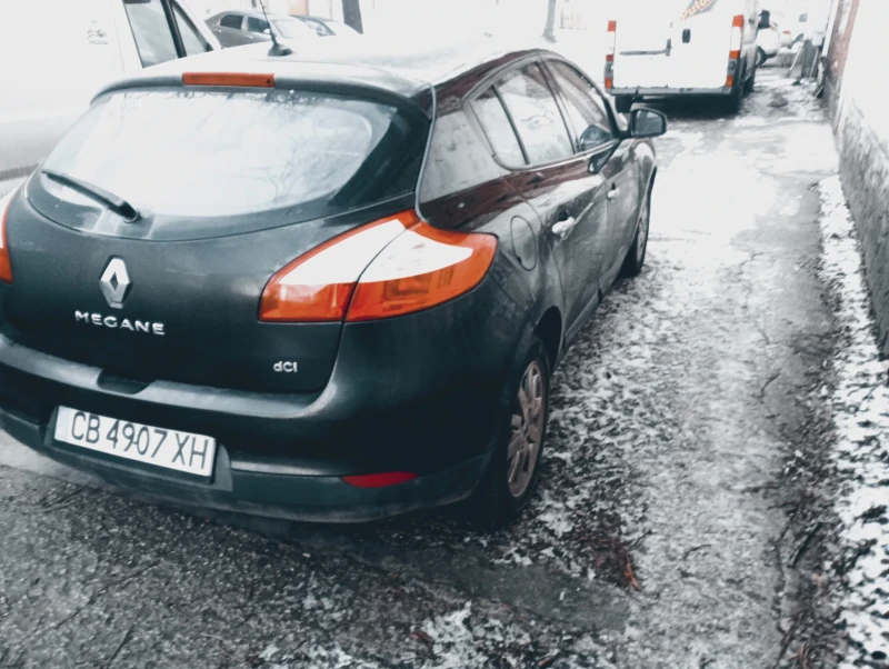 Renault Megane 1.5DCI, снимка 10 - Автомобили и джипове - 48581008