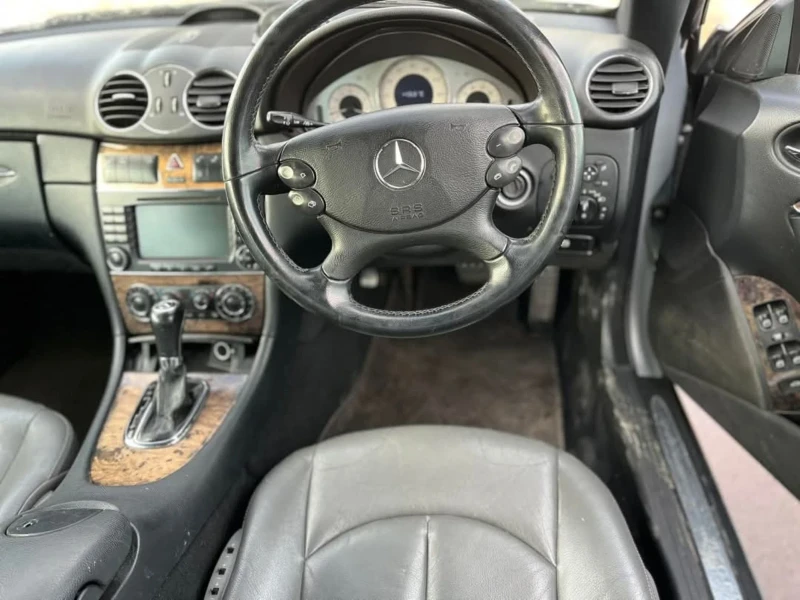 Mercedes-Benz CLK 272, снимка 12 - Автомобили и джипове - 49451768