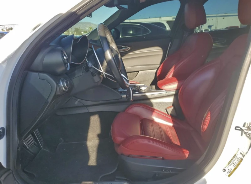 Alfa Romeo Giulia Super Q4, снимка 7 - Автомобили и джипове - 52877431