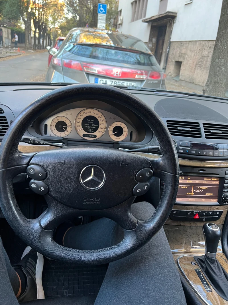 Mercedes-Benz E 280 4-matic 5G-tronic, снимка 6 - Автомобили и джипове - 53418037