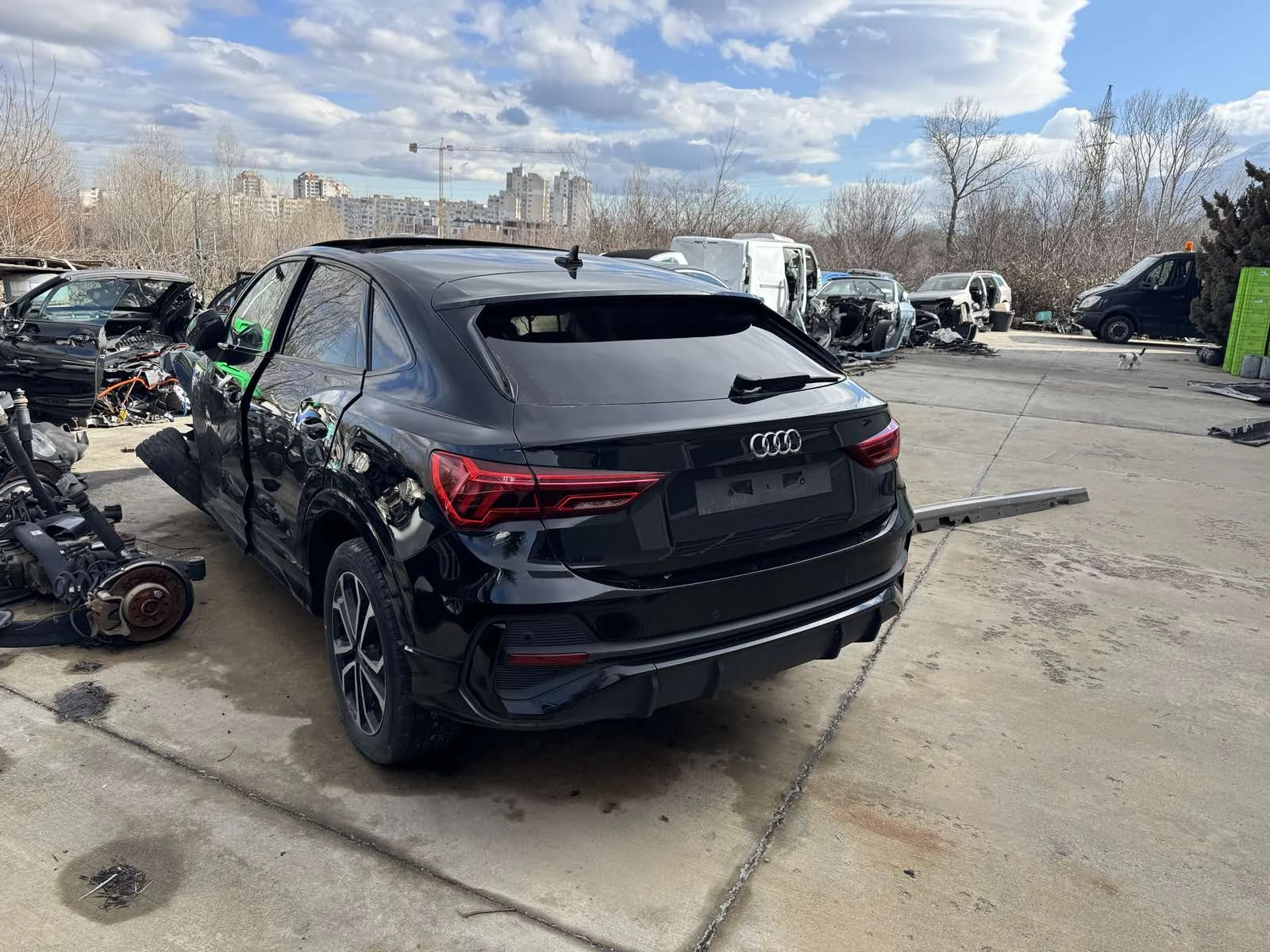 Audi Q3 35, снимка 2 - Автомобили и джипове - 28015498