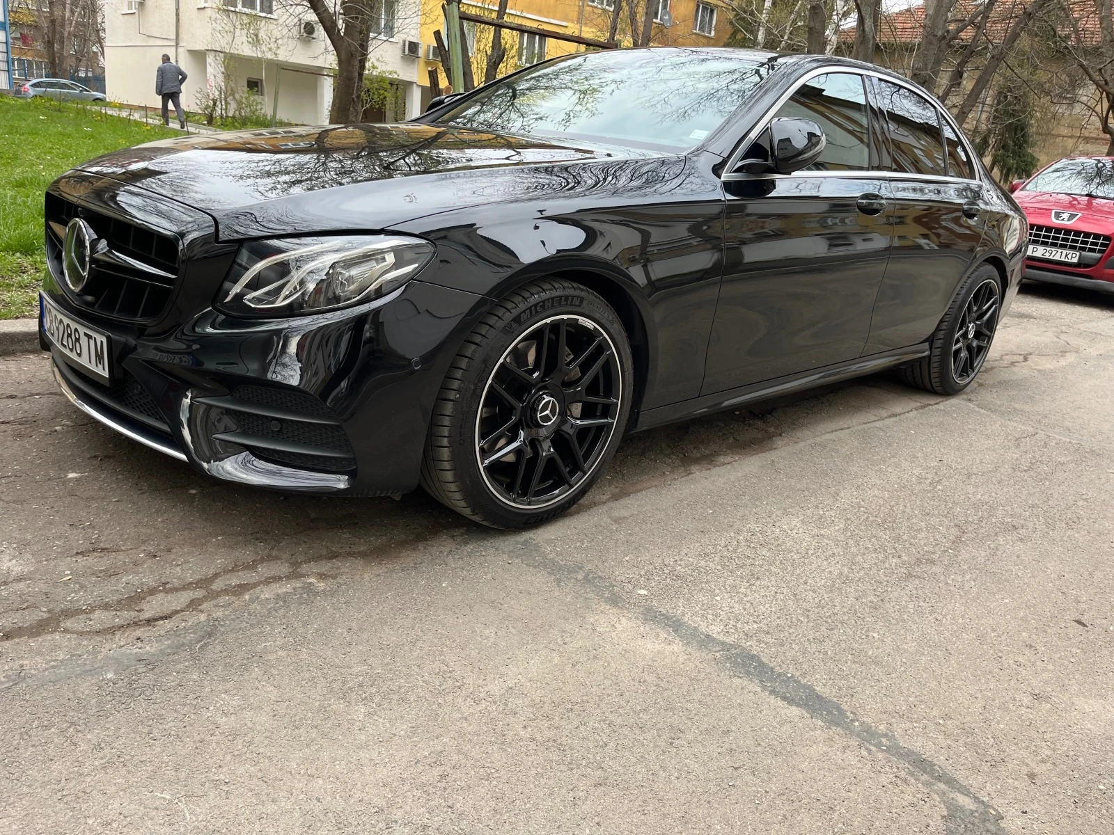 Mercedes-Benz E 220  - изображение 3