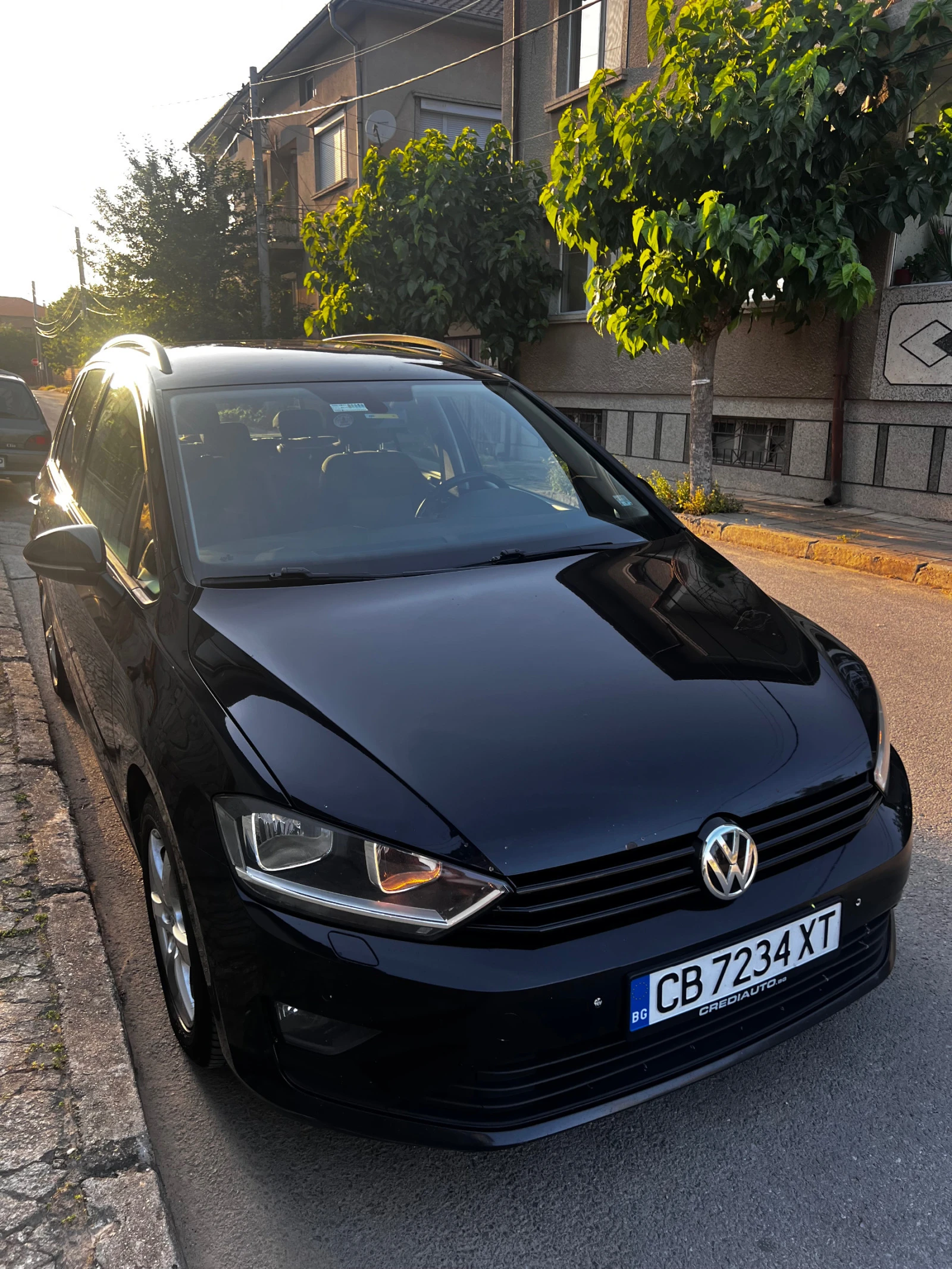 VW Golf Sportsvan 1.6 DSG - изображение 6