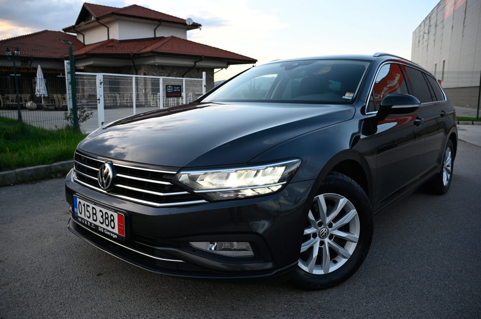 VW Passat 2.0TDI* ACC* CrystalLights* КАМЕРА* Масаж* Germany - изображение 2