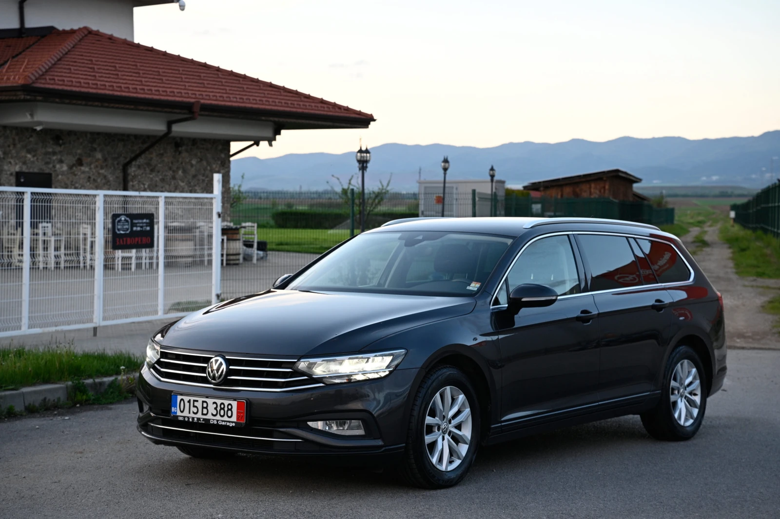 VW Passat 2.0TDI* ACC* CrystalLights* КАМЕРА* Масаж* Germany - изображение 5