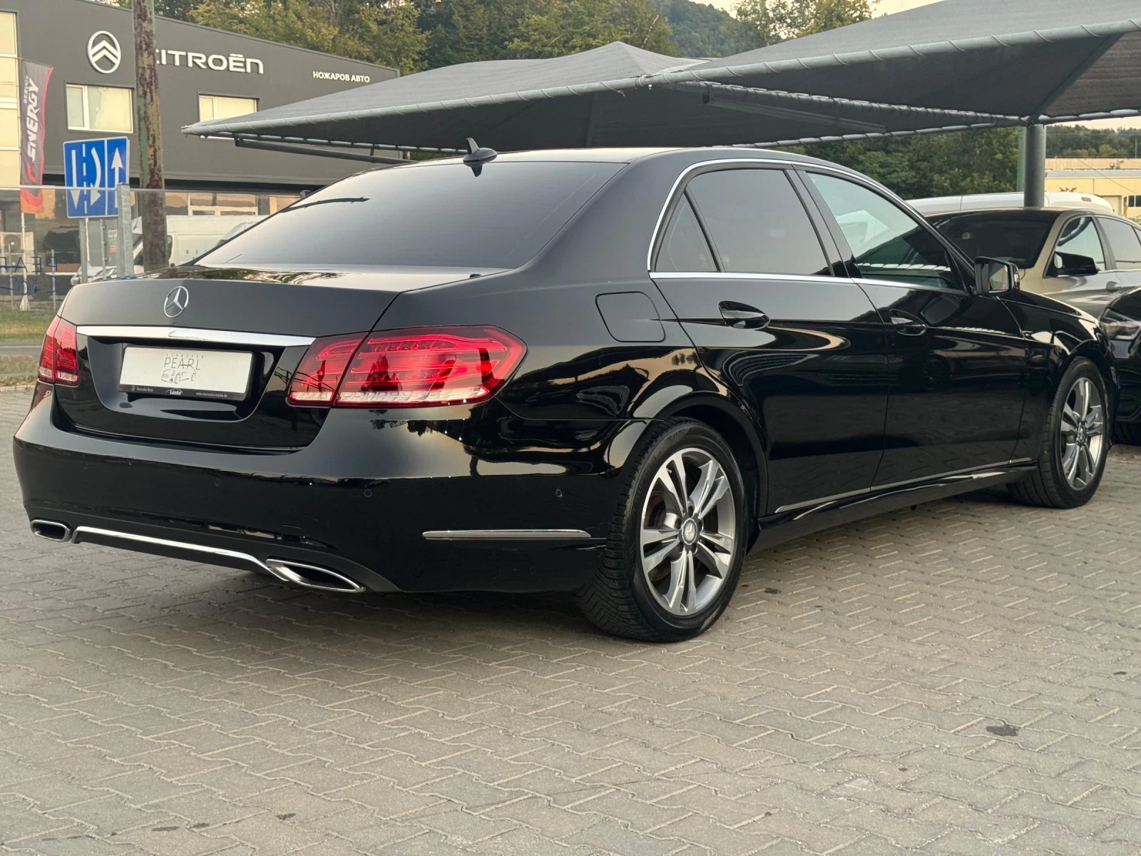 Mercedes-Benz E 220 d Avantgarde 9G Tronic Navi Ambient LED - изображение 4