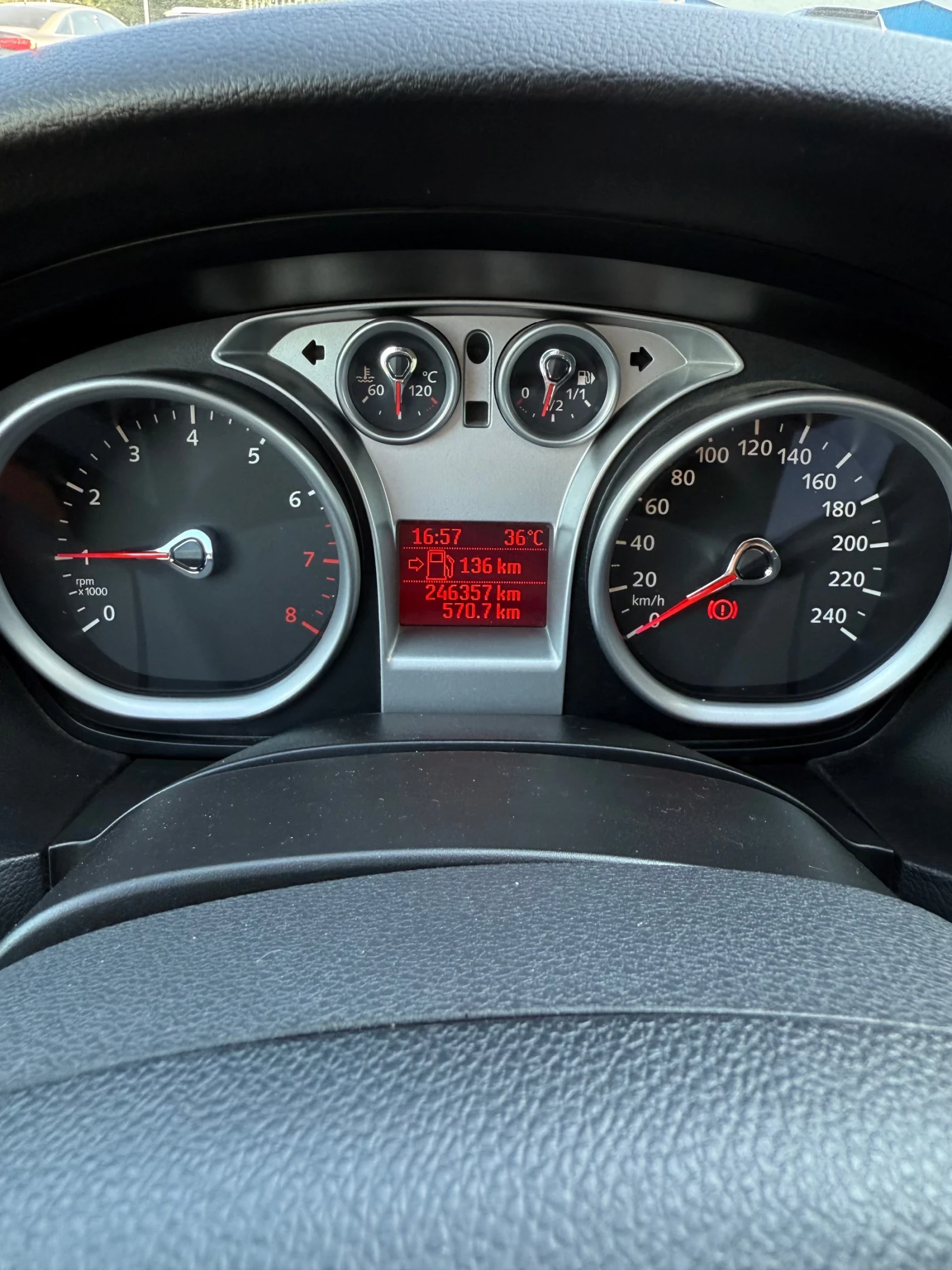 Ford Focus 2.0i* ГАЗ* ЛИЗИНГ - изображение 10