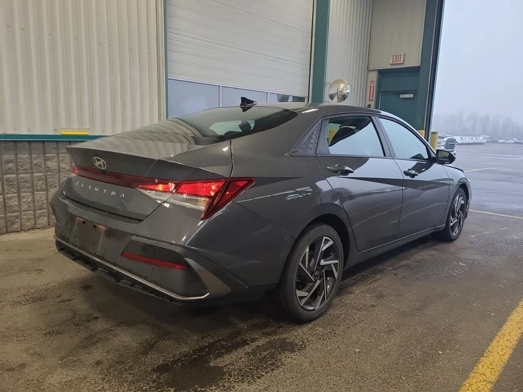 Hyundai Elantra * PREFERRED * CARFAX *  - изображение 3