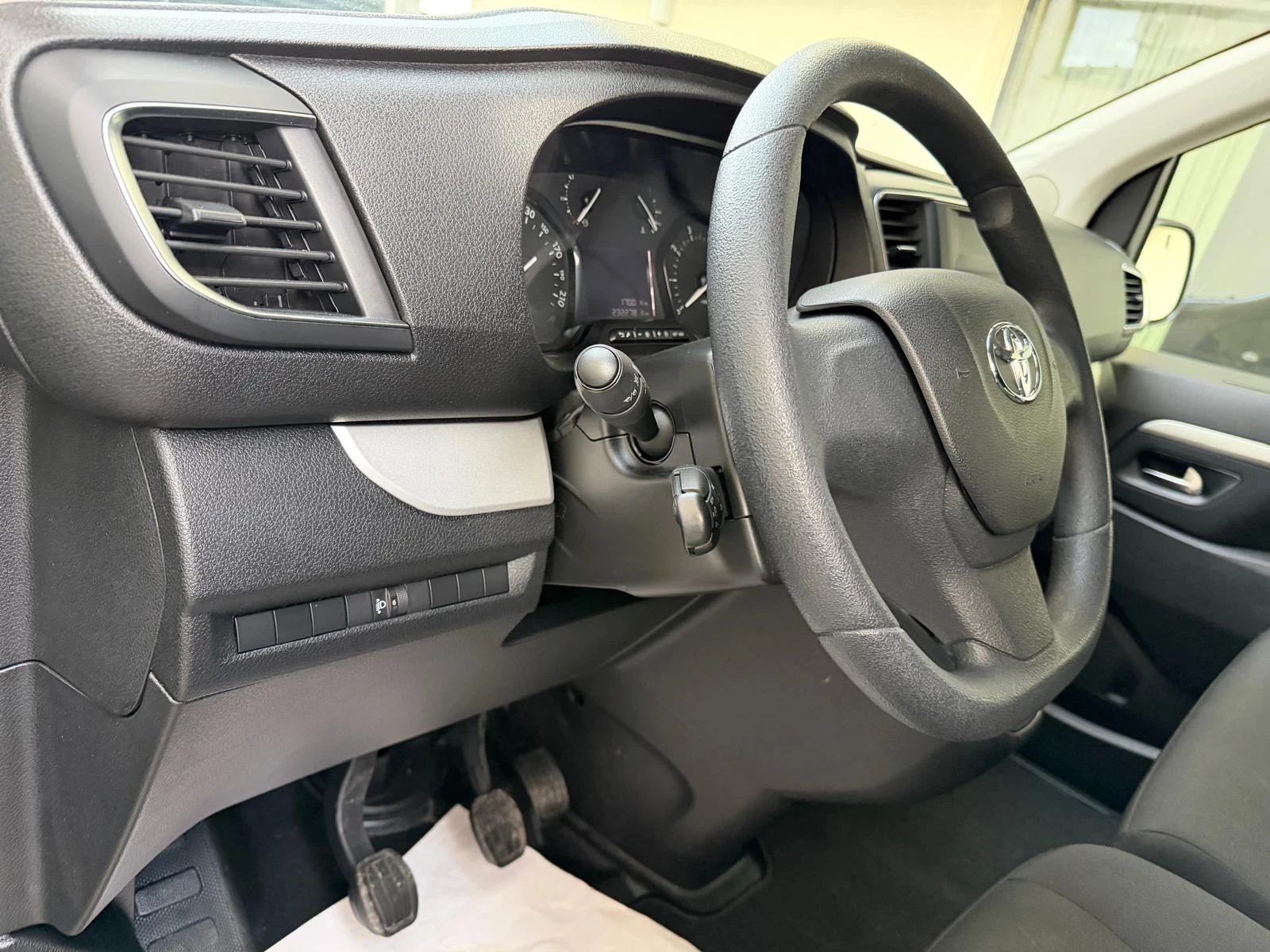 Toyota Proace City Verso | Mobile.bg � ����������� 7