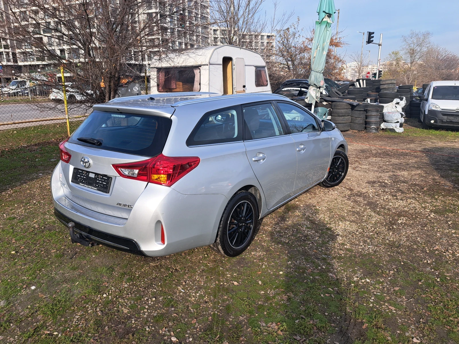 Toyota Auris 1.6i  - изображение 5