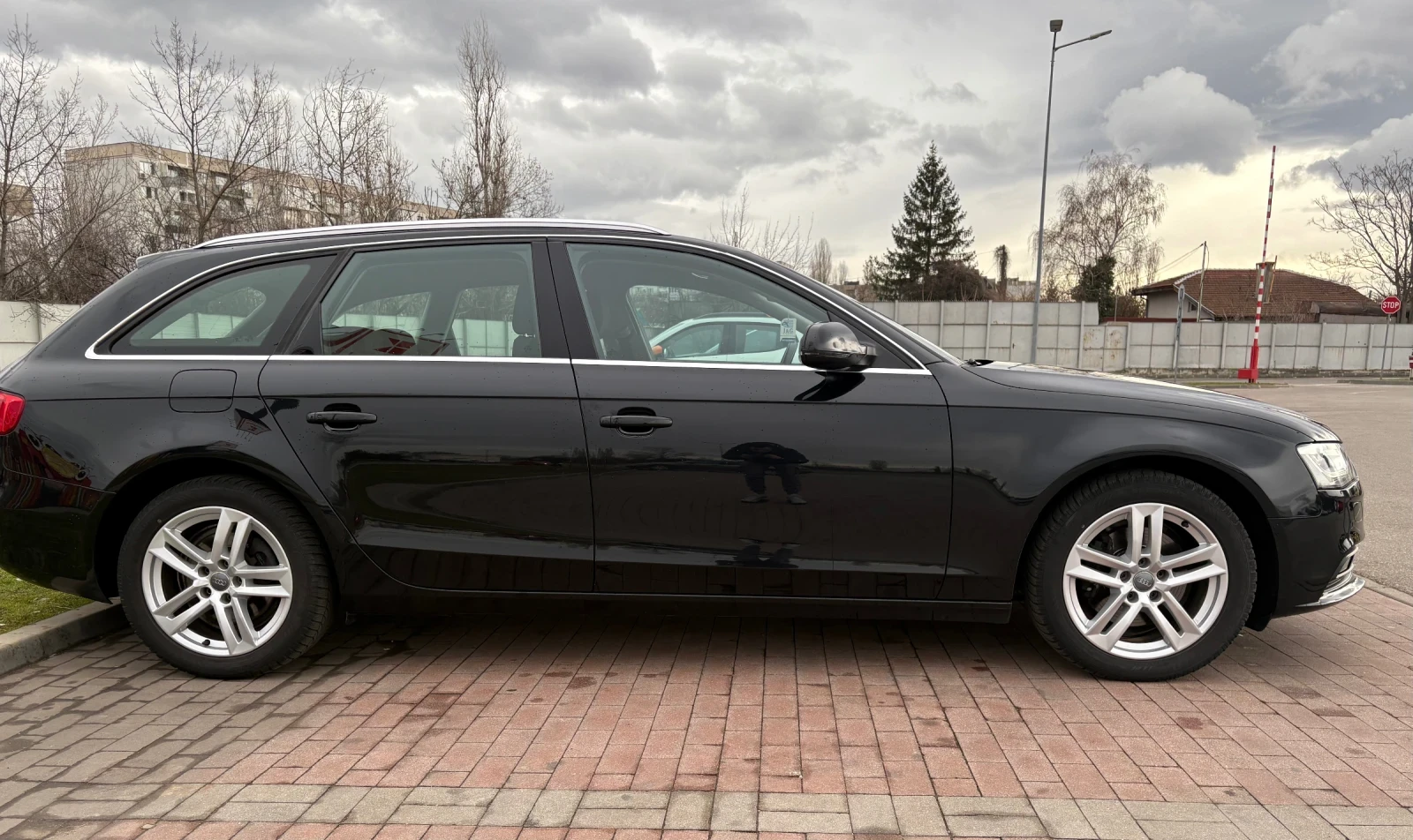 Audi A4 2.0TDI- 190кс- 4x4-167000 км - изображение 3