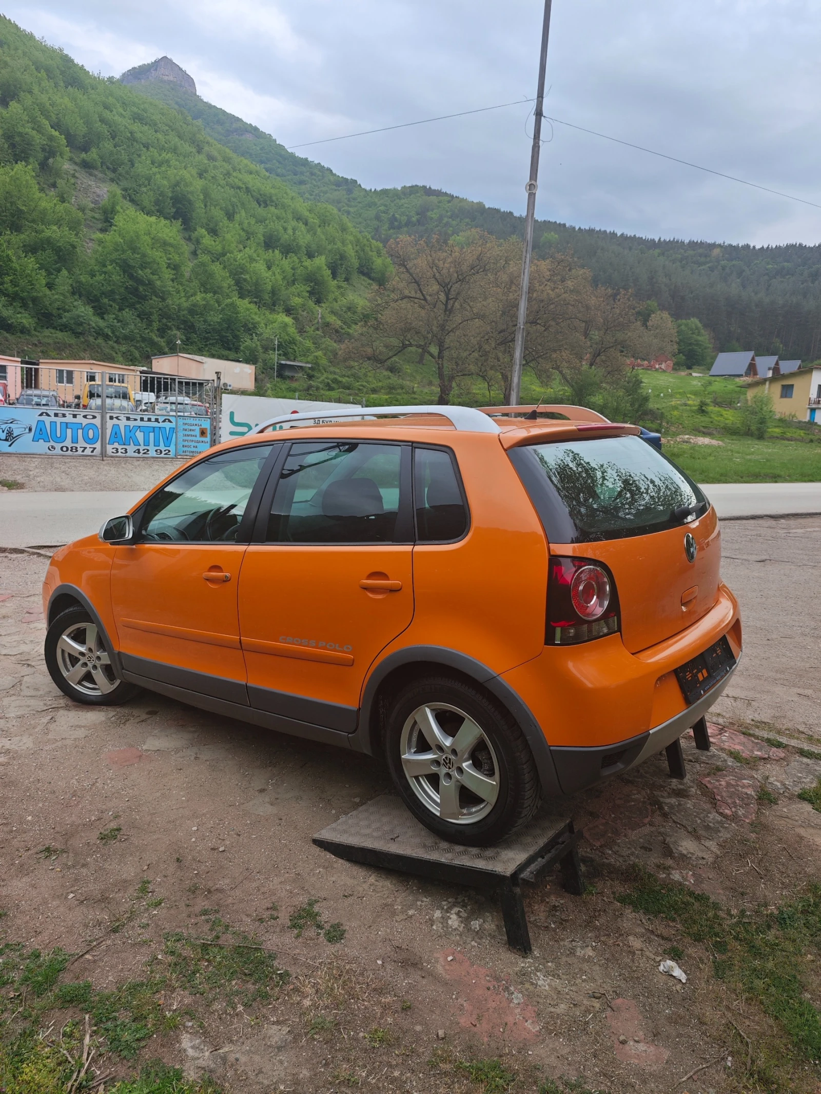 VW Polo CROS 1.6I 105кс, снимка 7 - Автомобили и джипове - 53021438