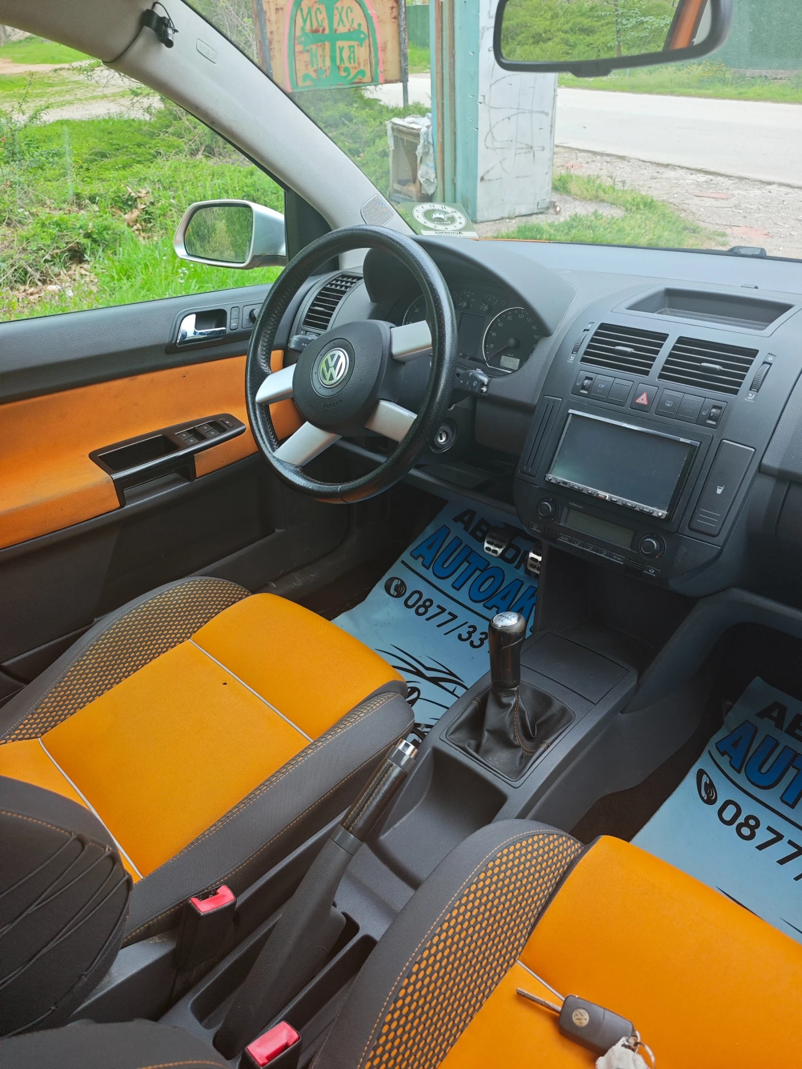 VW Polo CROS 1.6I 105кс, снимка 5 - Автомобили и джипове - 53021438