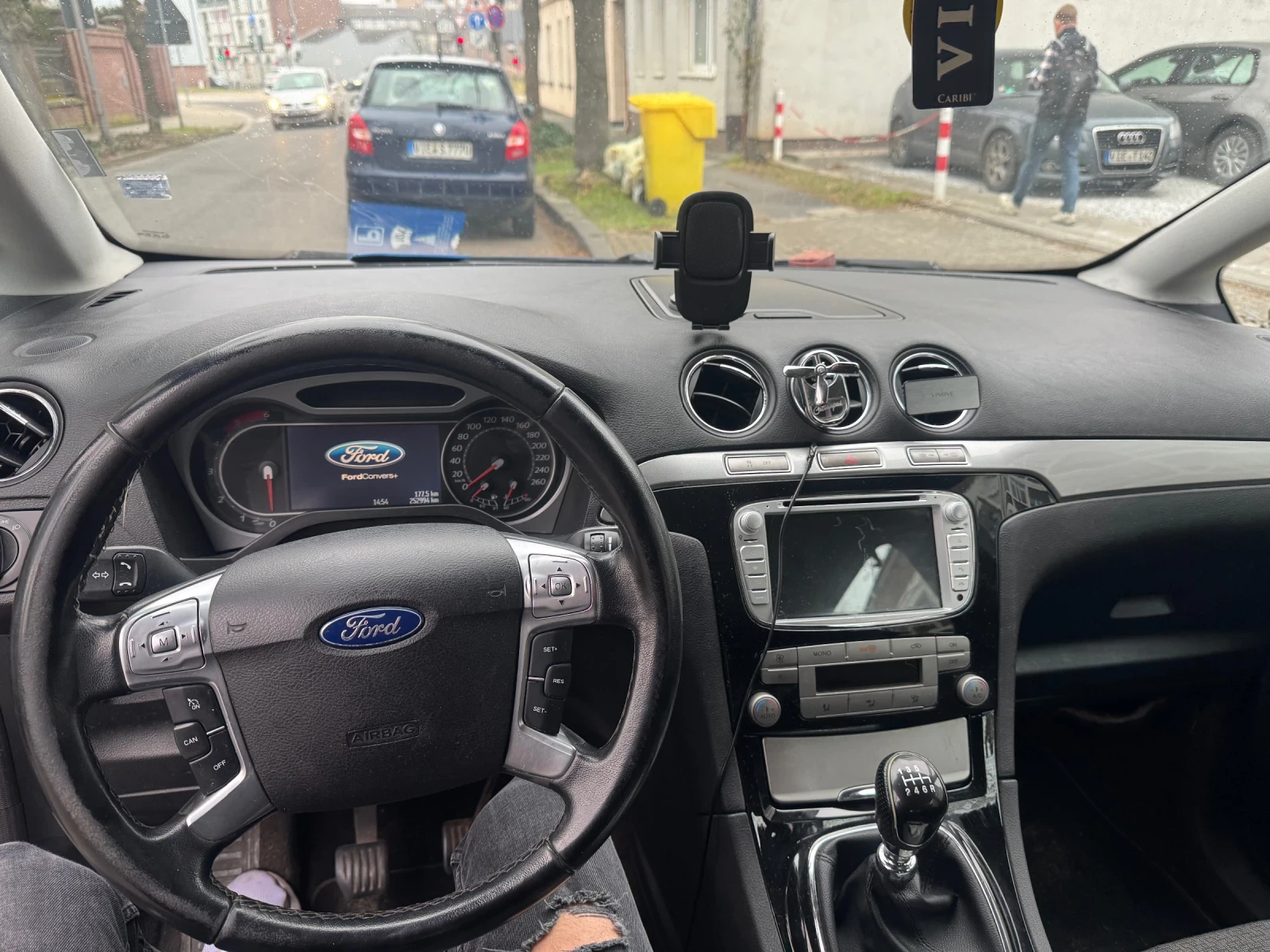 Ford Galaxy 2.2 TDCi - изображение 2