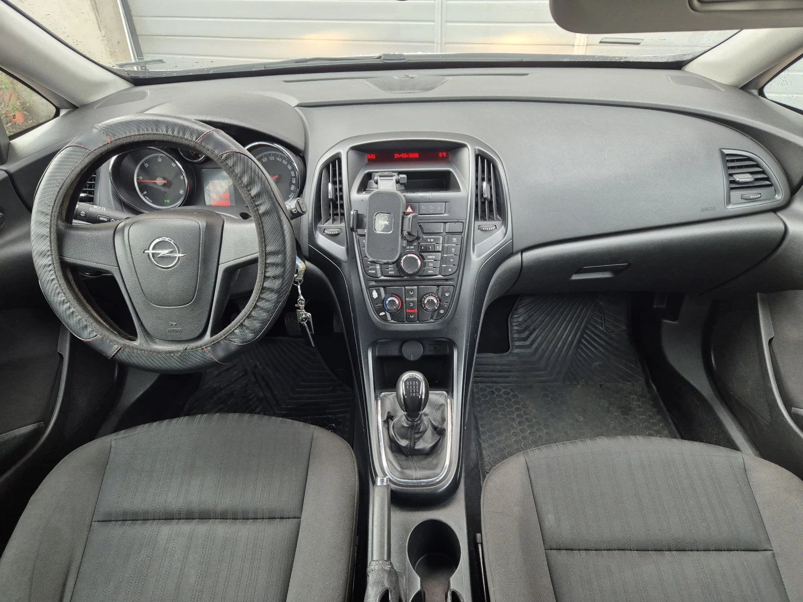 Opel Astra 1.7Cdti 154хил. Евро 5В - изображение 10