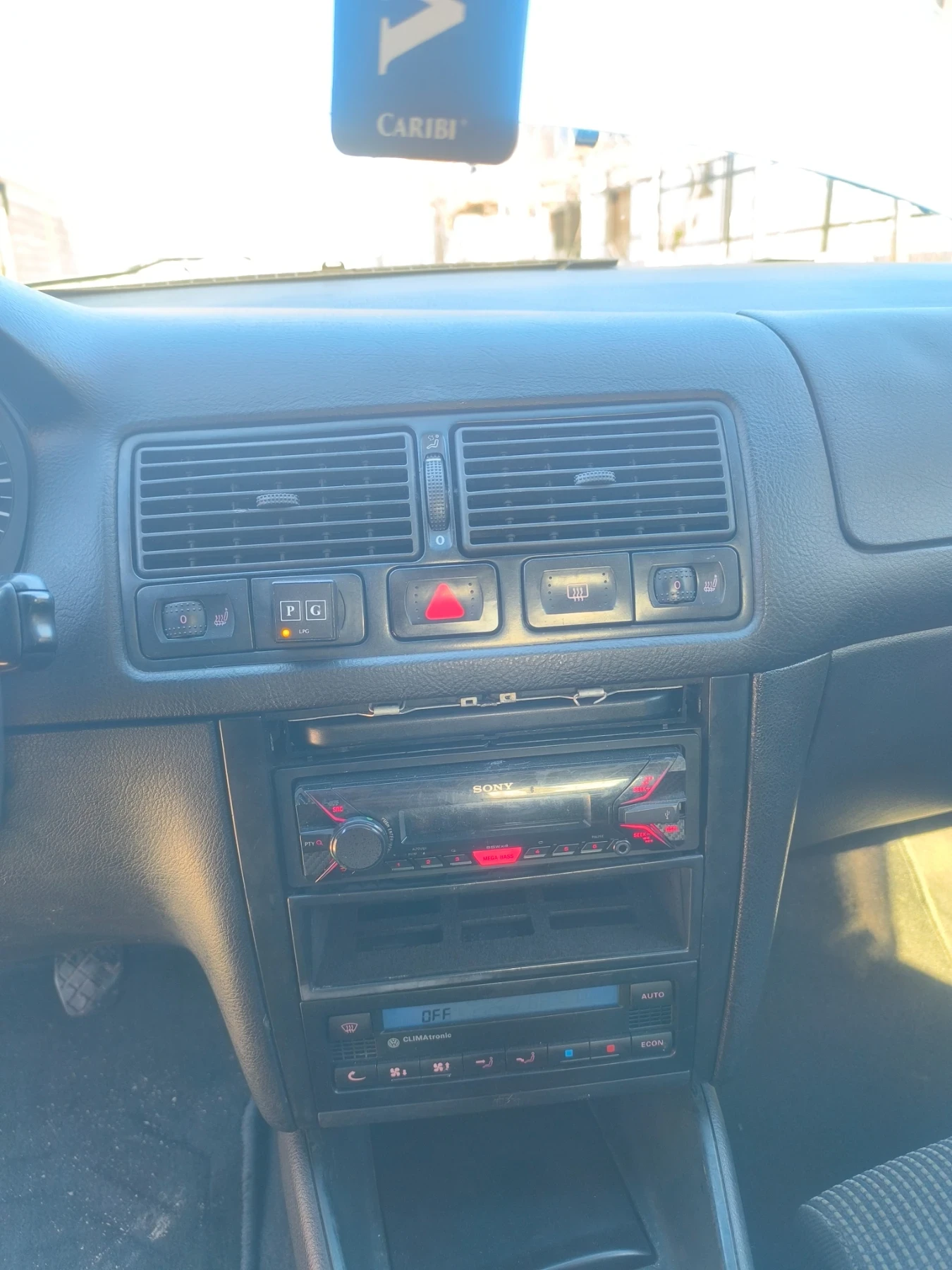 VW Golf, снимка 14 - Автомобили и джипове - 53773232