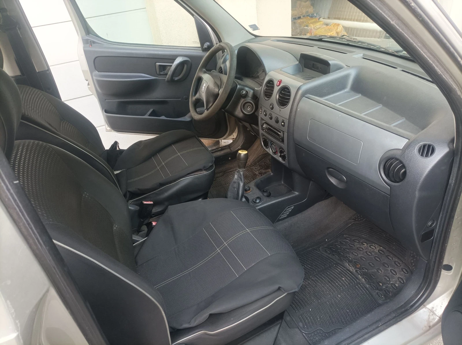 Peugeot Partner, снимка 12 - Автомобили и джипове - 53878034