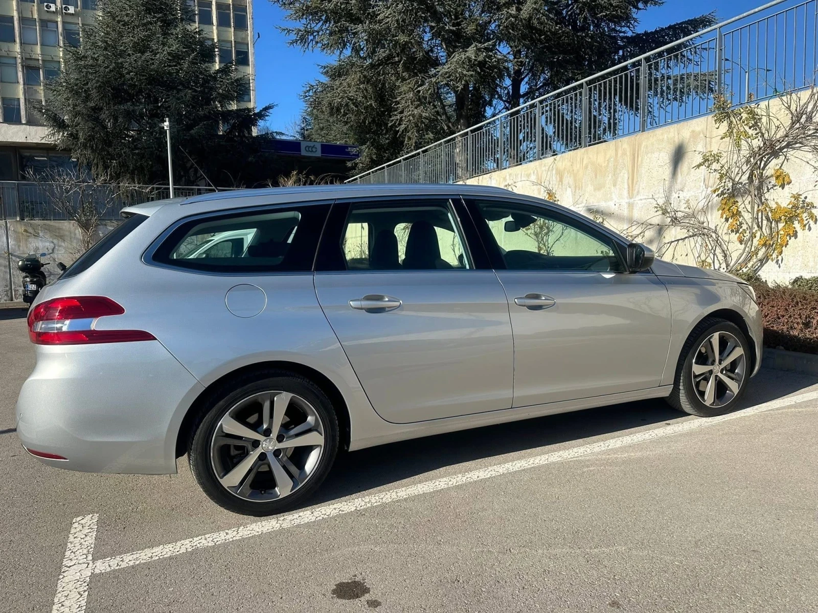 Peugeot 308 2.0 HDI NAVI, снимка 6 - Автомобили и джипове - 53951638
